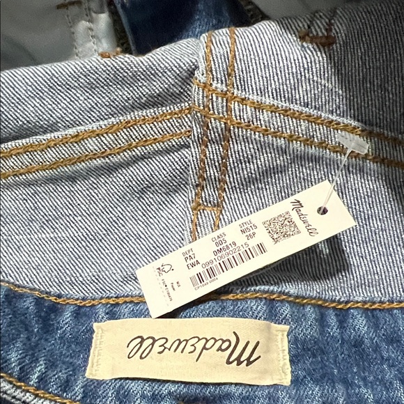 Madewell The Curvy Perfect Vintage Straight Jean High Rise Retail $128 - Picture 13 of 14
